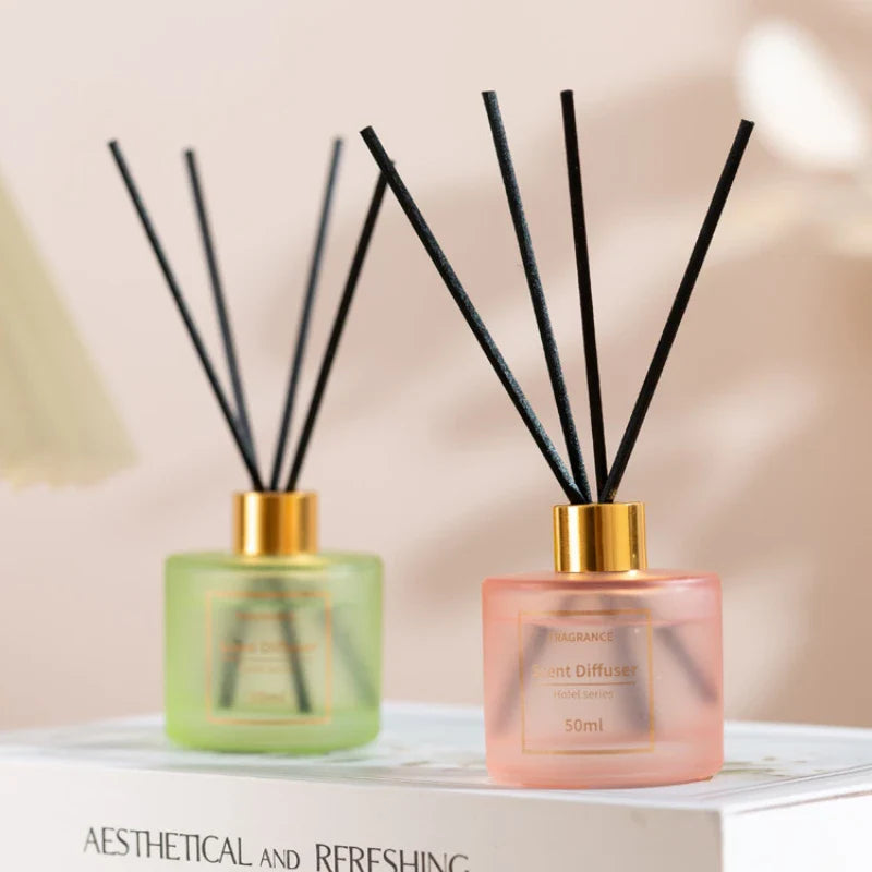 موزع ريد 50مل مستوحى من فنادق هيلتون وماريوت، زيوت عطرية فاخرة، أعواد موسعة، عطر مستمر وطويل الأمد، للمنزل والمكتب | 50ml Hilton & Marriott Inspired Reed Diffuser, Premium Essential Oils, Expanding Reeds, Long-Lasting Home & Office Fragrance
